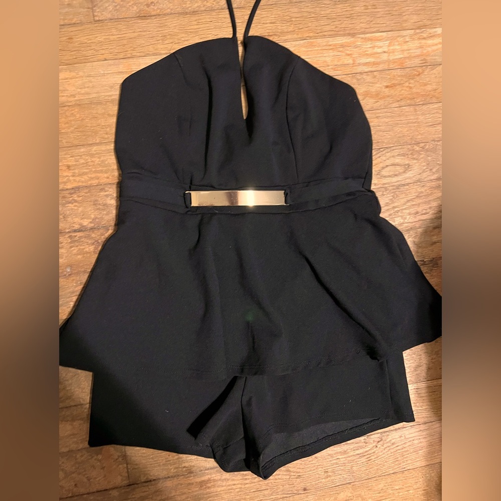 Sexy short halter top romper sz large